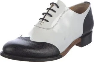 The Office of Angela Scott - Image 2