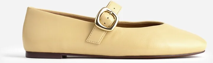YELLOW CLAY