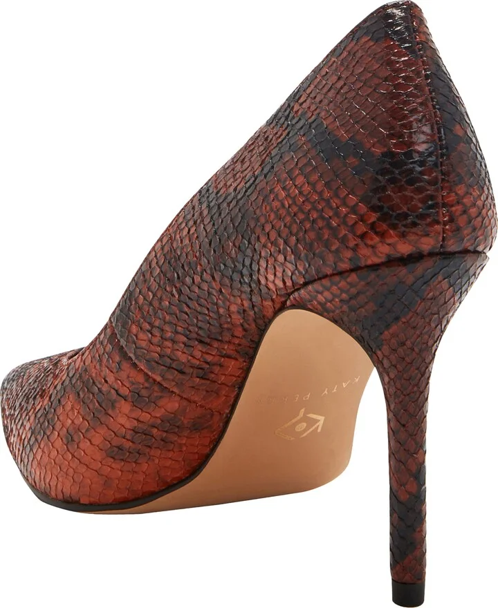 The Revival Pointed Toe Pump - Image 2