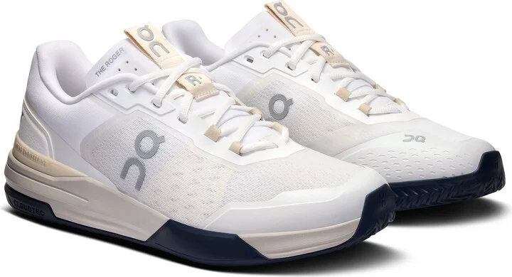 The Roger ADV Pro Clay Tennis Shoe