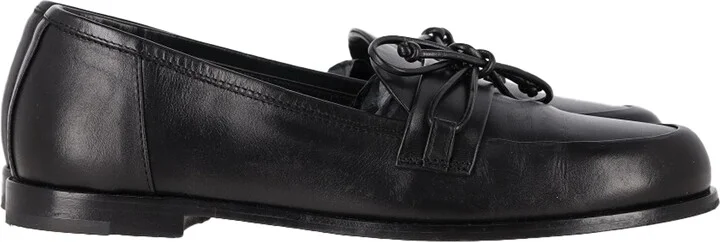 The Rounded Loafers in Black Leather