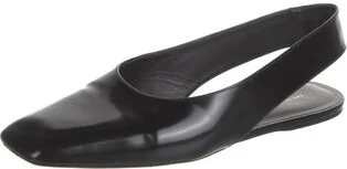 The Row - Image 2