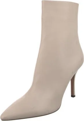 The Row - Image 2