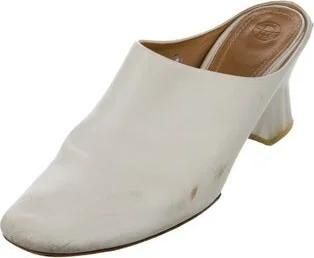 The Row - Image 2