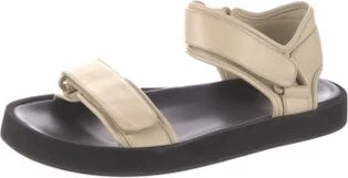 The Row - Image 2