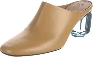The Row - Image 2