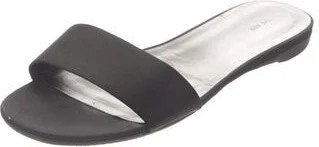The Row - Image 2