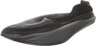 The Row - Image 2
