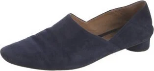 The Row - Image 2