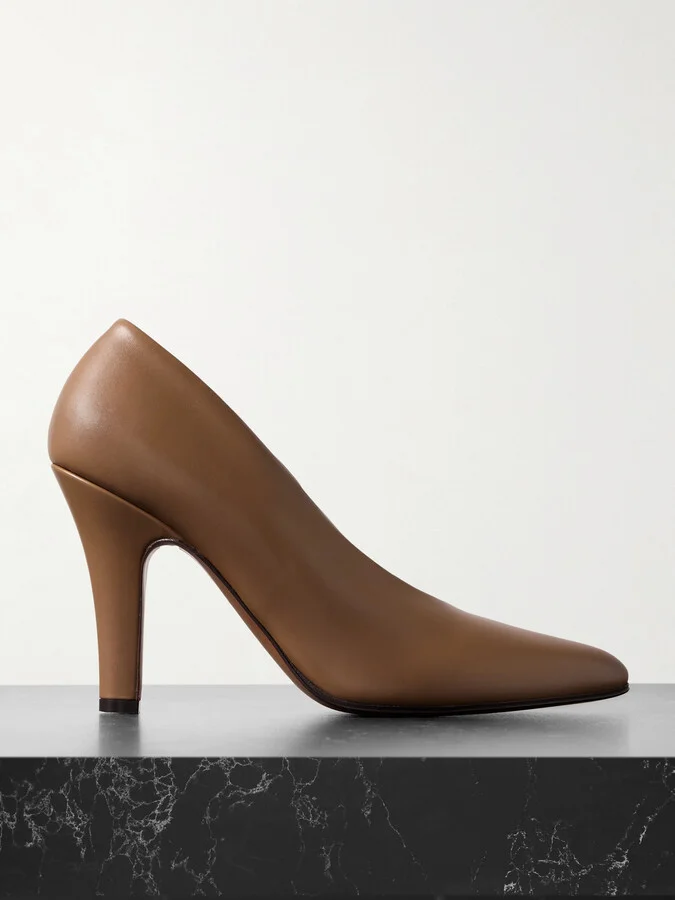 The Row - Prudens Leather Pumps - Brown