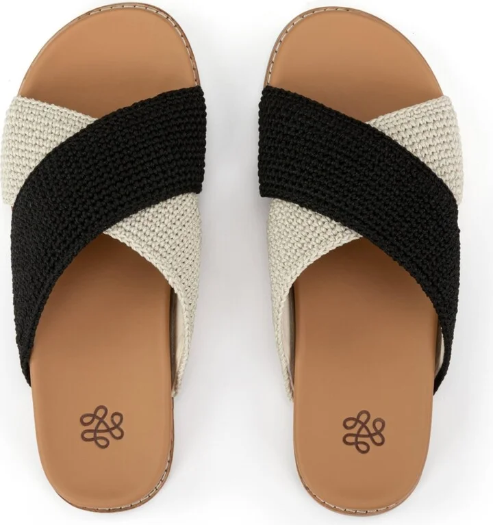 Black,ecru Block