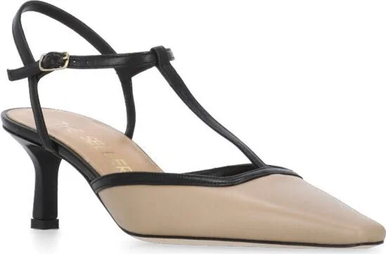 The Seller With Heel - Image 3