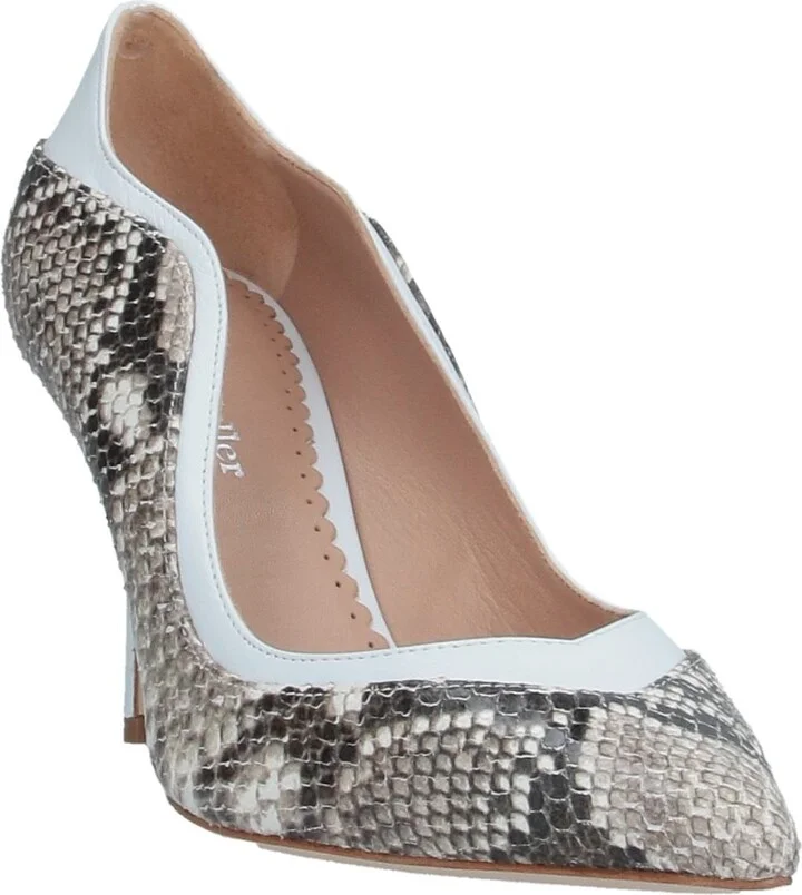 The Seller Woman Pumps - Image 4