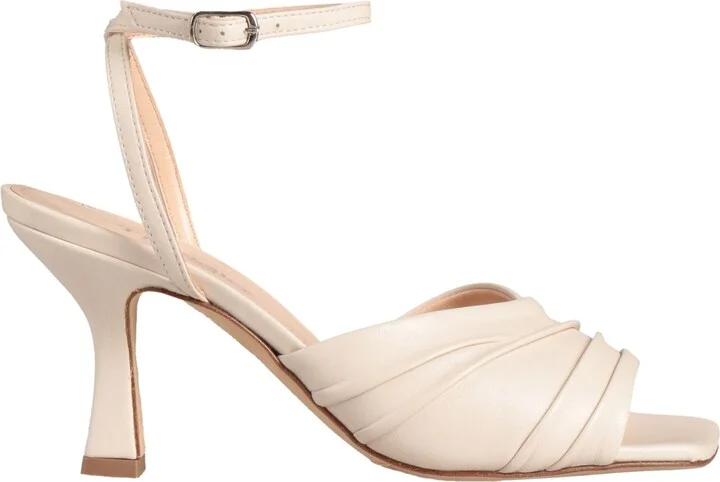 The Seller Woman Sandals - Image 3