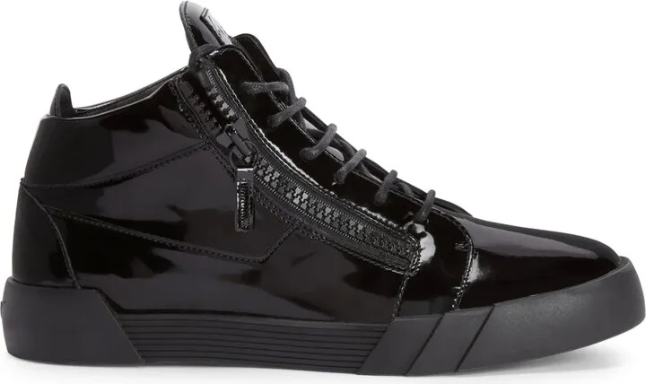 The Shark 5.0 high-top sneakers