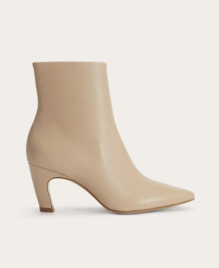 The Short Banana Boot