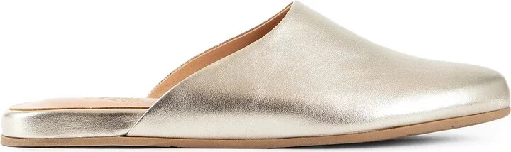 ''The Slipper'' Mule