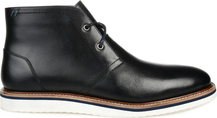 Thomas & Vine Men's Keegan Wide Width Plain Toe Chukka Boot - Image 2