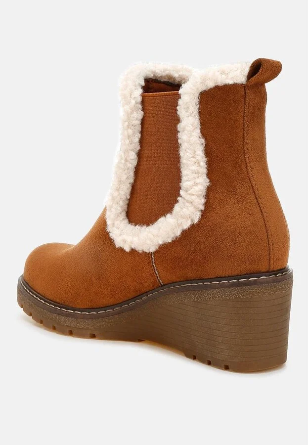Thunderhoof Faux Fur Lined Chelsea Boots - Image 4