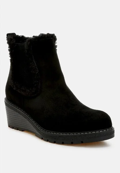 Thunderhoof Faux Fur Lined Chelsea Boots Women - Image 2