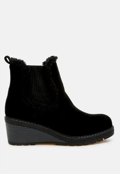 Thunderhoof Faux Fur Lined Chelsea Boots Women