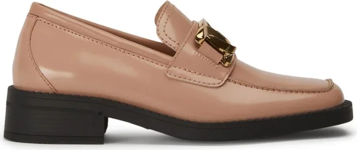 Tia Loafer In Latte Hi Shine