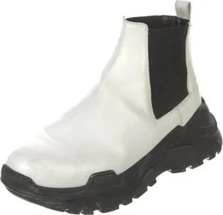 Tibi - Image 2