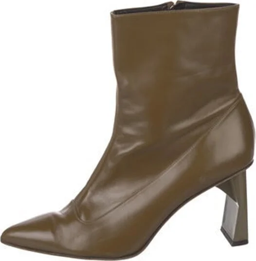 Tibi