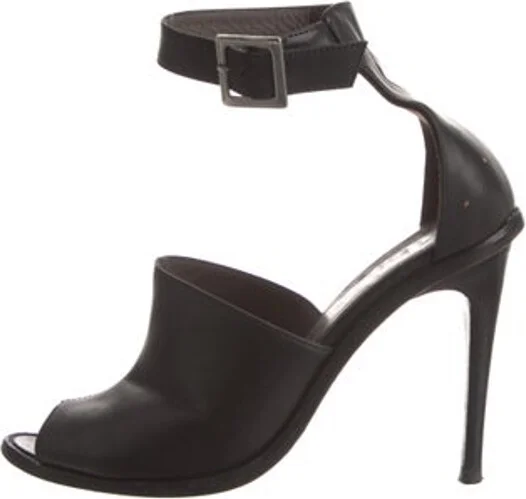 Tibi