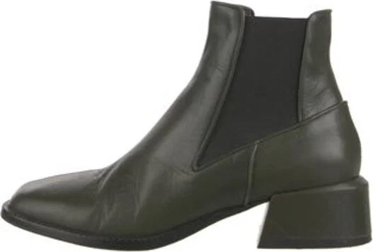 Tibi