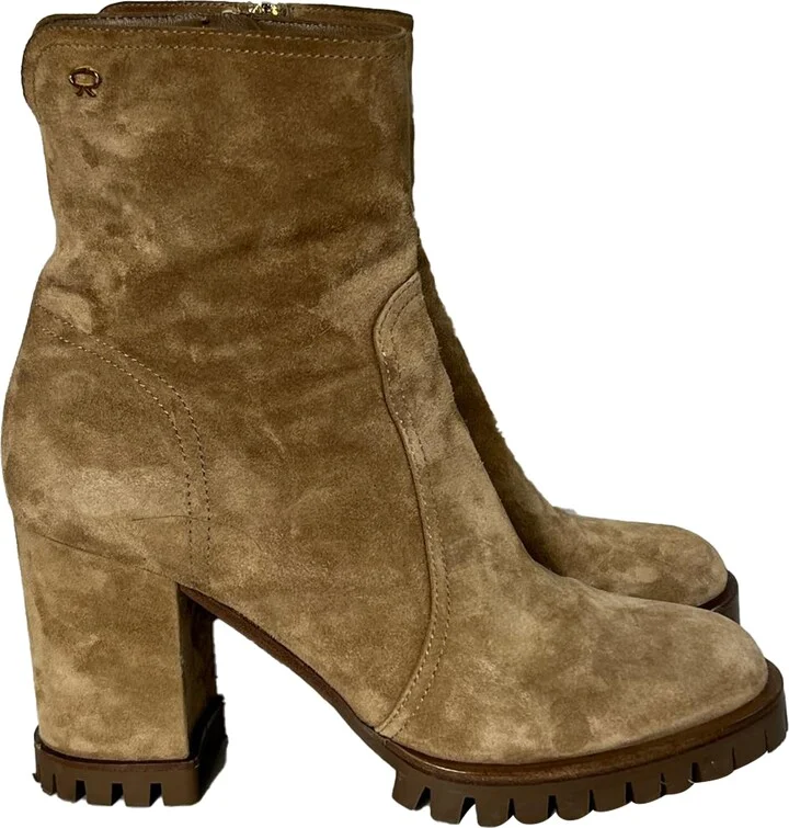 Timber Zipped Ankle Boots in Brown Suede
