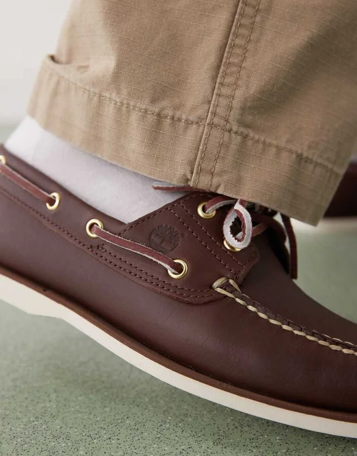 Timberland 2 eye boat shoe in dark brown leather - Image 2