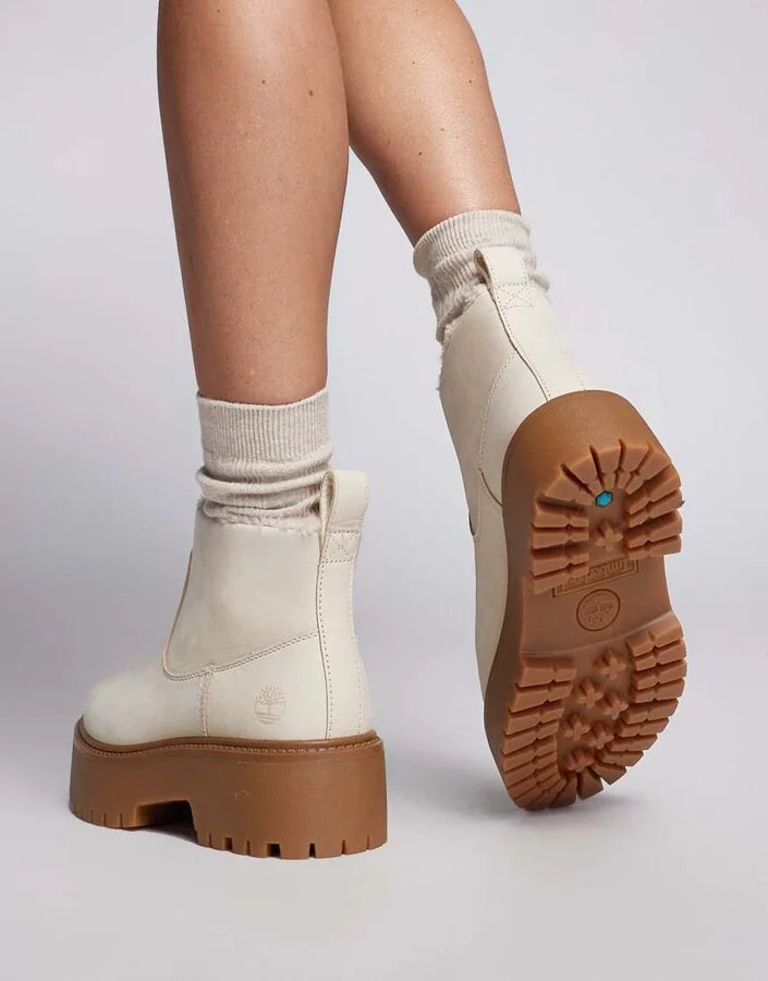 Timberland stone street mid warm lined boot in natural nubuck - Image 4