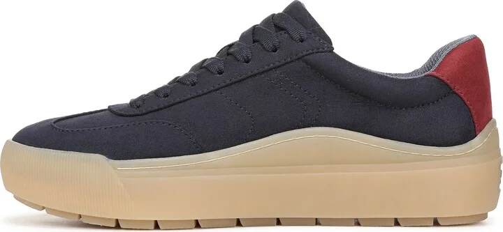 Time Off Win Low Top Sneaker - Image 8