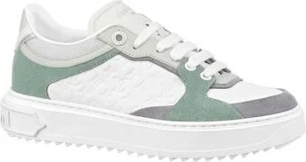 Time Out Sneaker