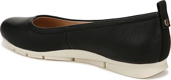 Timeless Flat - Image 11