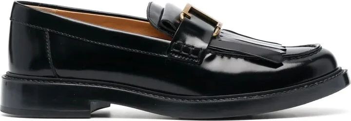 Timeless leather loafers