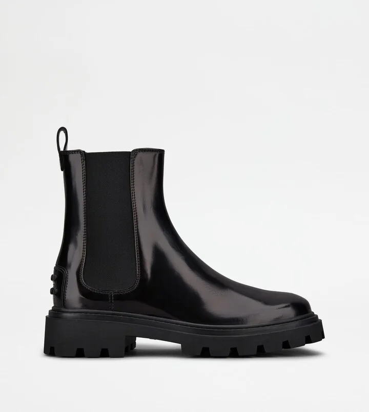 Tod's Chelsea Boots in Leather