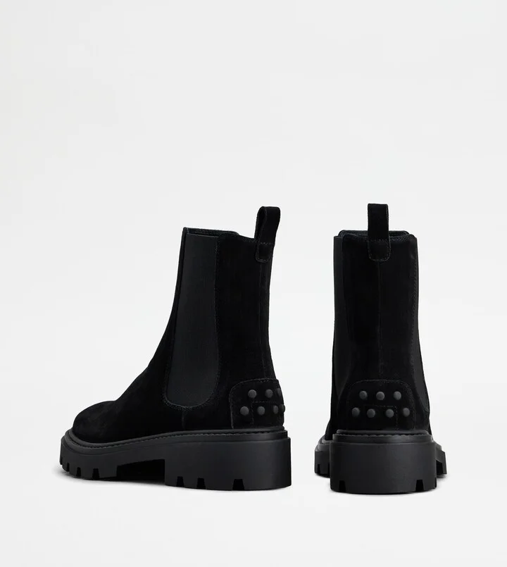 Tod's Chelsea Boots in Suede - Image 3