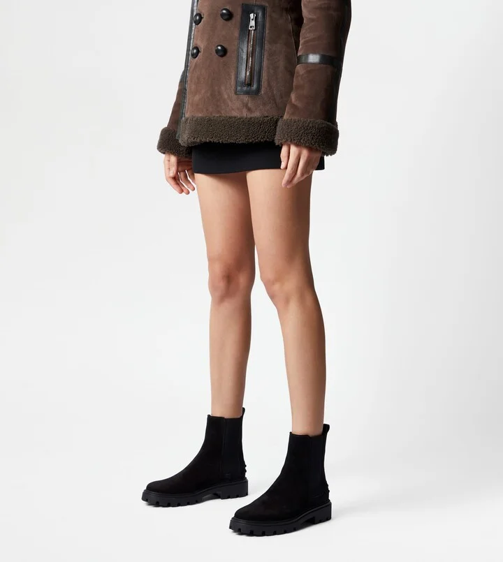 Tod's Chelsea Boots in Suede - Image 6