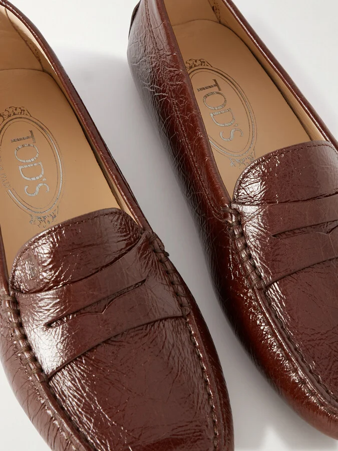 Tod's - Gommino Crinkled Glossed-leather Loafers - Brown - Image 4