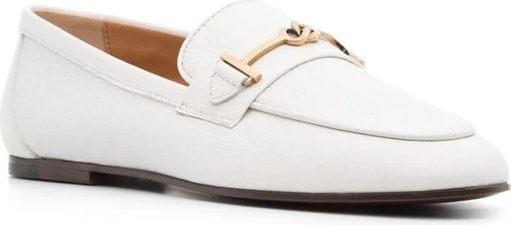 Tod'S Grained Leather Loafers With Metal T Ring Accessory Shoes - Image 2