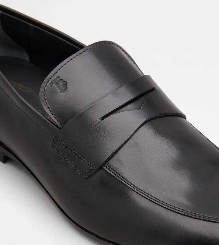 Tod's Loafers in Leather - Image 5