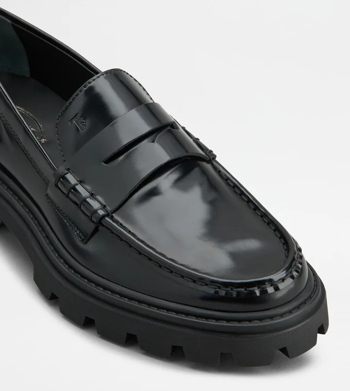 Tod's Loafers in Leather - Image 5