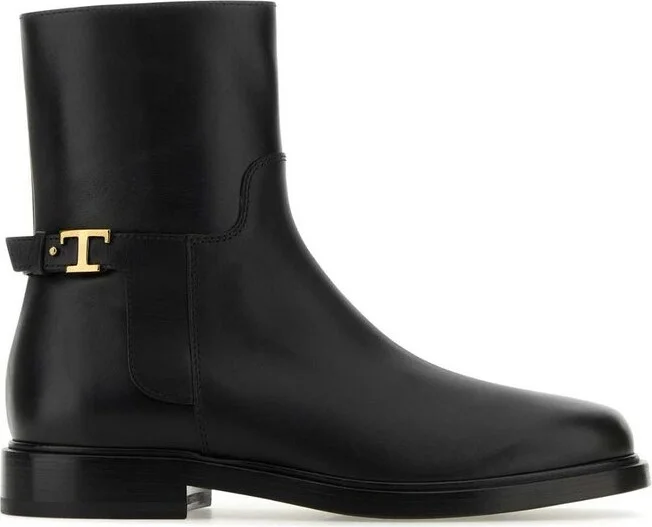 Tod's Logo Plque Ankle Boots