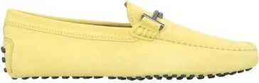 Pastel yellow