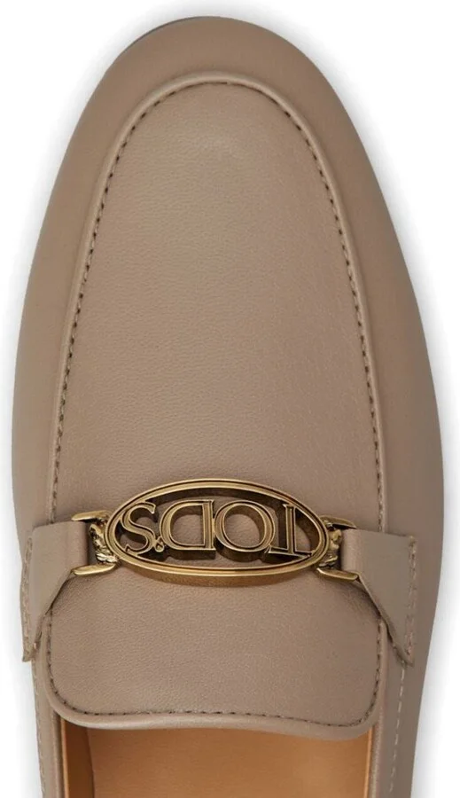 Tod'S Oval Logo Leather Loafer Shoes - Image 3