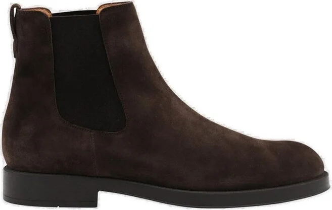 Tod's Round Toe Chelsea Boots