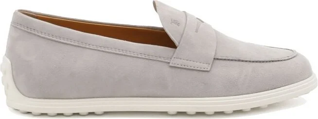 Tod's Round Toe Flat Shoes