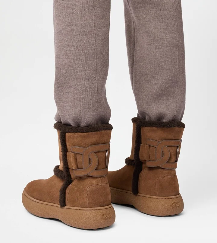 Tod's W. G. Ankle Boots in Suede - Image 7